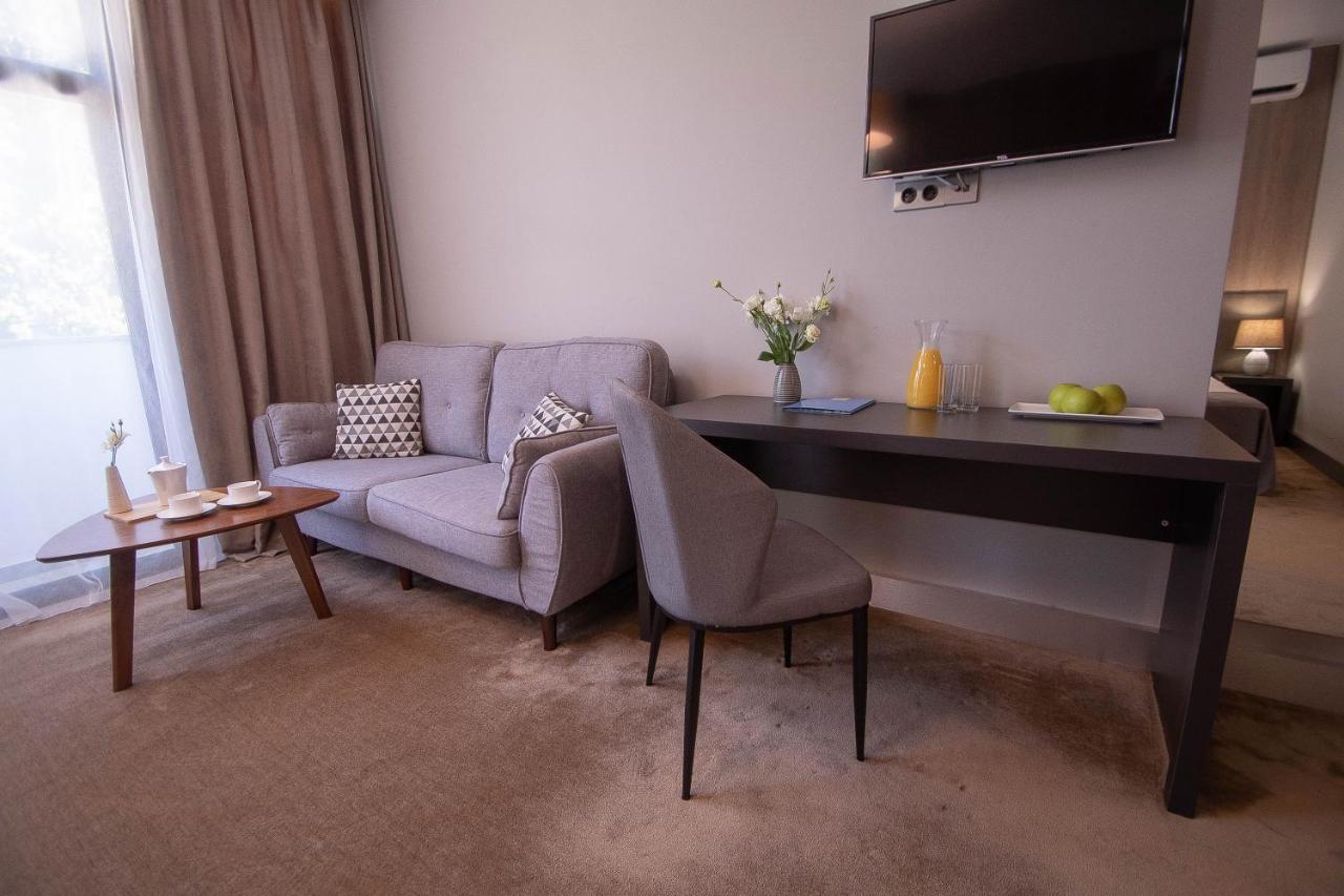 Abaash Hotel Afon New Athos Екстериор снимка