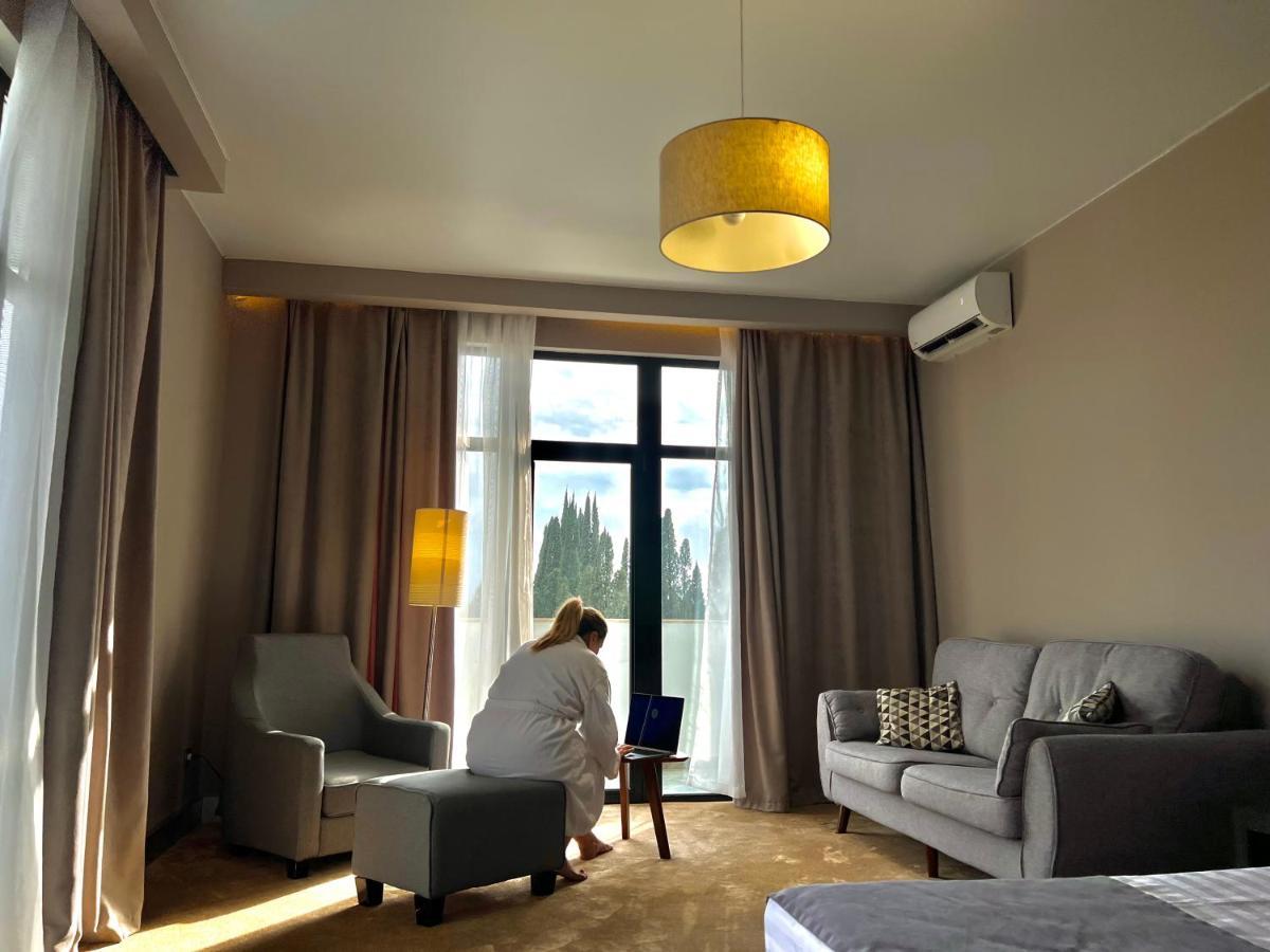 Abaash Hotel Afon New Athos Екстериор снимка