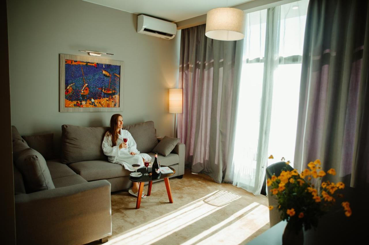 Abaash Hotel Afon New Athos Екстериор снимка